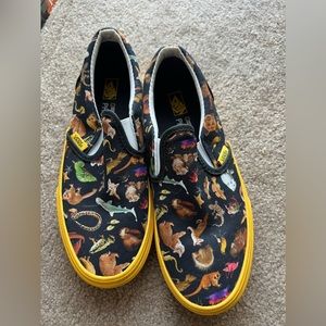 Vans x National Geographic Photo Ark Classic Slip On Kids 5 Black Yellow Animals